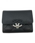 CHANELシャネル）の古着「マトラッセ ココマーク スモール フラップ カードケース」｜ブラック