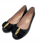 Salvatore Ferragamoサルヴァトーレ フェラガモ）の古着「ヴァラリボンパンプス」｜ブラック