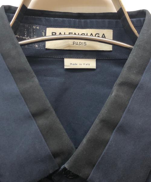 BALENCIAGA（バレンシアガ）BALENCIAGA (バレンシアガ) ドレスシャツ ネイビー サイズ:39の古着・服飾アイテム