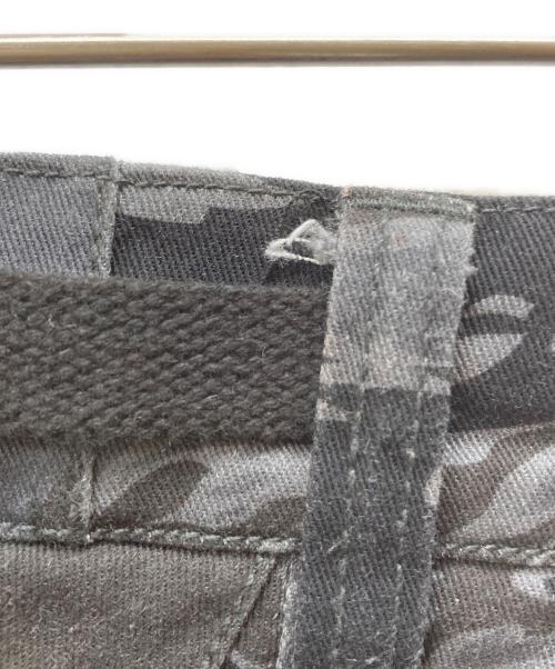 X-LARGE（エクストララージ）X-LARGE (エクストララージ) ハーフパンツ ブラック サイズ:SIZE 81cm (W32)の古着・服飾アイテム