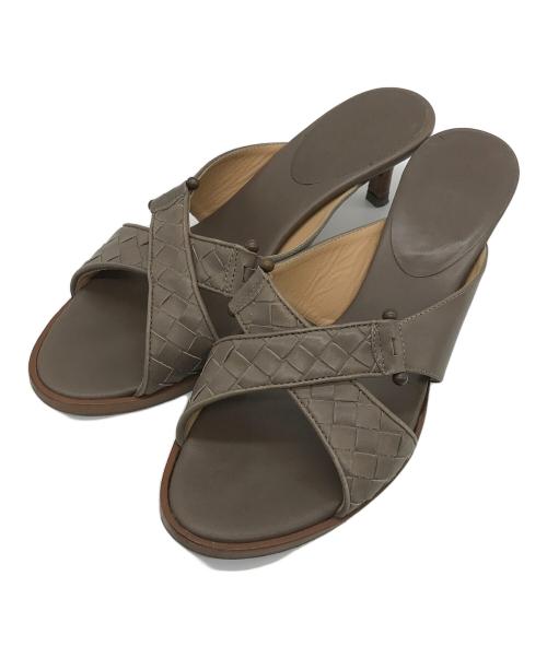 BOTTEGA VENETA（ボッテガベネタ）BOTTEGA VENETA (ボッテガベネタ) イントレチャートミュール グレージュ サイズ:36の古着・服飾アイテム