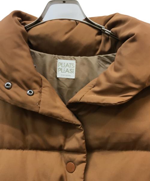 PLEATS PLEASE（プリーツプリーズ）PLEATS PLEASE (プリーツプリーズ) ダウンジャケット ブラウン サイズ:4の古着・服飾アイテム