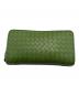 BOTTEGA VENETA（ボッテガベネタ）の古着「ラウンドジップ長財布」｜グリーン