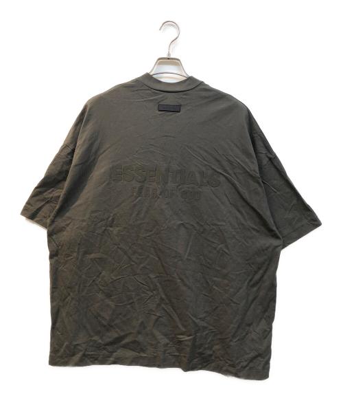 FOG ESSENTIALS（フィアオブゴッド エッセンシャル）FOG ESSENTIALS (フィアオブゴッド エッセンシャル) VネックTシャツ オリーブ サイズ:Mの古着・服飾アイテム