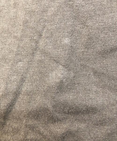 FOG ESSENTIALS（フィアオブゴッド エッセンシャル）FOG ESSENTIALS (フィアオブゴッド エッセンシャル) VネックTシャツ オリーブ サイズ:Mの古着・服飾アイテム