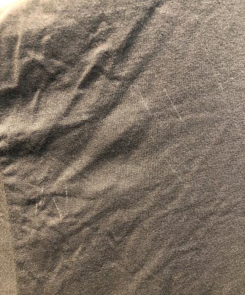 FOG ESSENTIALS（フィアオブゴッド エッセンシャル）FOG ESSENTIALS (フィアオブゴッド エッセンシャル) VネックTシャツ オリーブ サイズ:Mの古着・服飾アイテム