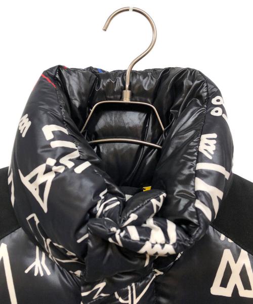 MONCLER GENIUS（モンクレール ジーニアス）MONCLER GENIUS (モンクレール ジーニアス) グラフィックロゴダウンジャケット ネイビー サイズ:2の古着・服飾アイテム