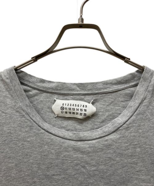 Maison Margiela（メゾンマルジェラ）Maison Margiela (メゾンマルジェラ) エンボス10プレーンTシャツ グレー サイズ:SIZE 50の古着・服飾アイテム