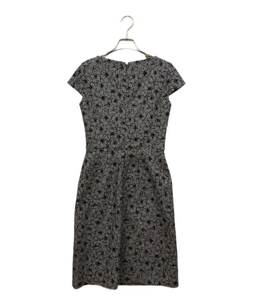 LAUREN RALPH LAUREN（ローレンラルフローレン）LAUREN RALPH LAUREN (ローレンラルフローレン) モノトーンフラワープリントワンピース ブラック サイズ:SIZE 2の古着・服飾アイテム