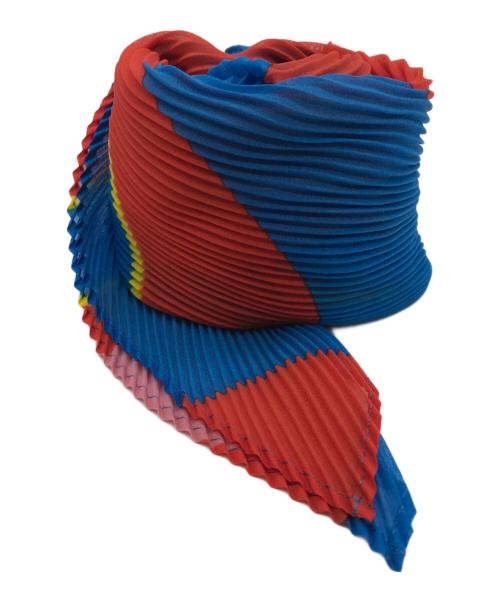 ISSEY MIYAKE me（イッセイ ミヤケ ミー）ISSEY MIYAKE ME (イッセイ ミヤケ ミー) プリーツスカーフ レッドの古着・服飾アイテム