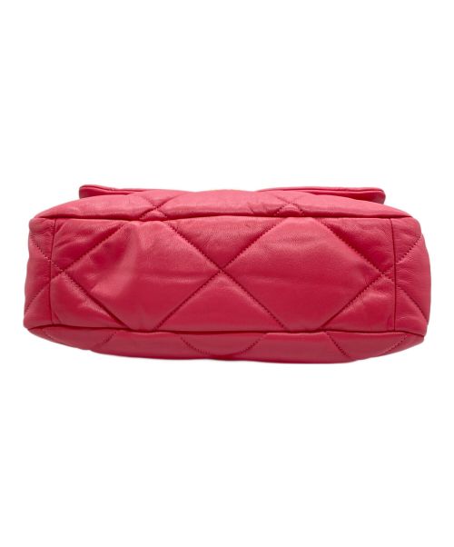 CHANEL（シャネル）CHANEL (シャネル) 19ディズヌフマトラッセショルダーバッグの古着・服飾アイテム