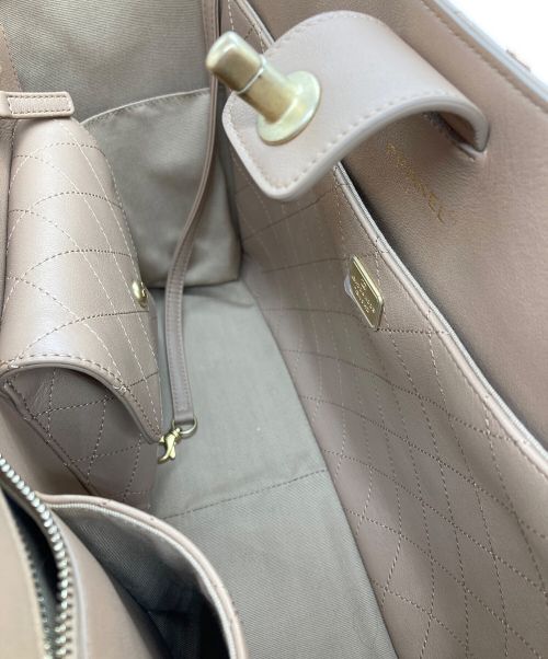 CHANEL（シャネル）CHANEL (シャネル) マトラッセトートバッグ ベージュの古着・服飾アイテム