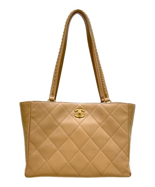 CHANEL（シャネル）CHANEL (シャネル) Matelassé Chain Tote Bag マトラッセ チェーン トートバッグ/AS3537 ベージュの古着・服飾アイテム