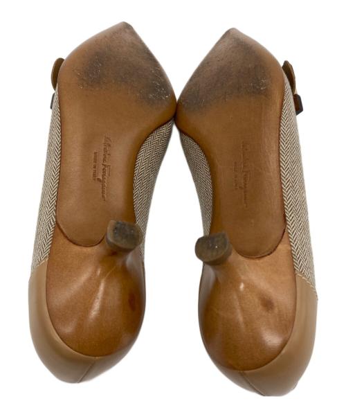 Salvatore Ferragamo（サルヴァトーレ フェラガモ）Salvatore Ferragamo (サルヴァトーレ フェラガモ) ヒールパンプス ブラウン サイズ:4の古着・服飾アイテム