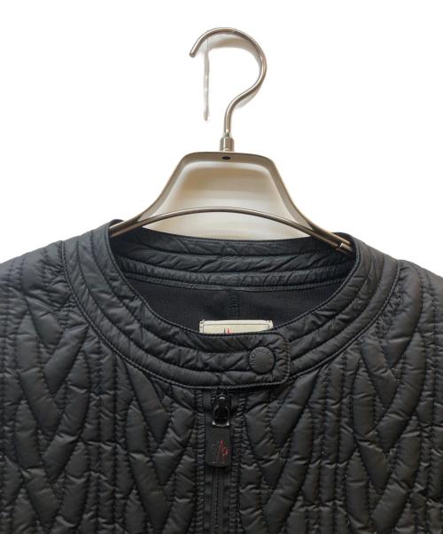 MONCLER（モンクレール）MONCLER (モンクレール) MAGLIA COLLO ALLA COREANA ブラック サイズ:XSの古着・服飾アイテム