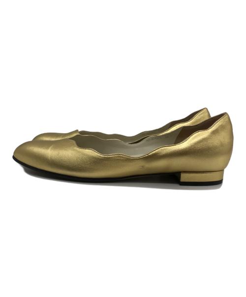Salvatore Ferragamo（サルヴァトーレ フェラガモ）Salvatore Ferragamo (サルヴァトーレ フェラガモ) フラットパンプス ゴールド サイズ:Mの古着・服飾アイテム