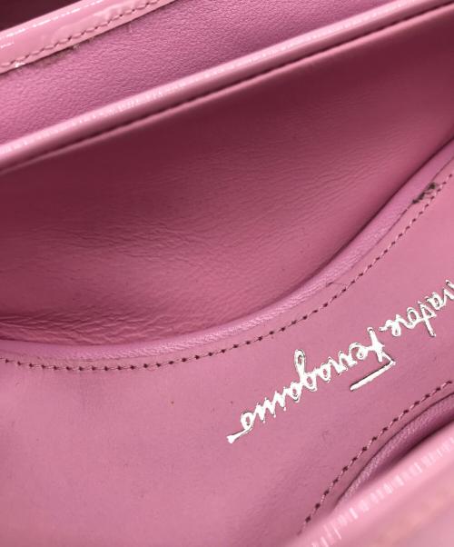 Salvatore Ferragamo（サルヴァトーレ フェラガモ）Salvatore Ferragamo (サルヴァトーレ フェラガモ) MYRNAフラットパンプス ピンク サイズ:SIZE 24cmの古着・服飾アイテム