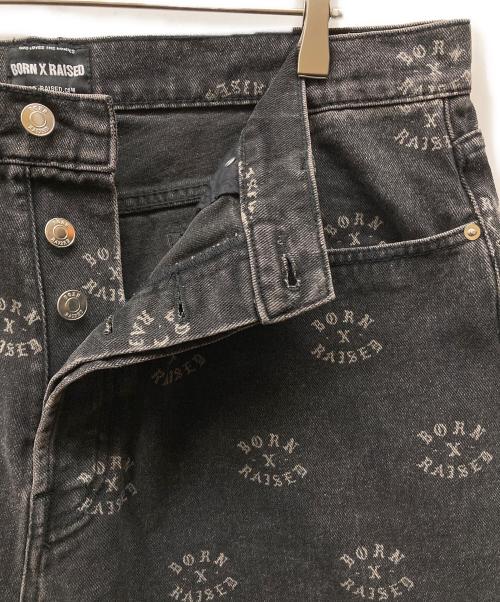 BORN X RAISED（ボーン レイズド）BORN X RAISED (ボーン レイズド) デニムハーフパンツ ブラック サイズ:38 未使用品の古着・服飾アイテム