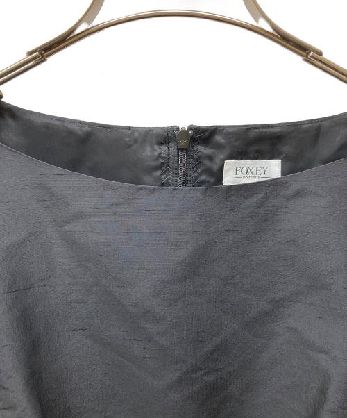 FOXEY（フォクシー）FOXEY (フォクシー) シルクノースリーブワンピース ブラック サイズ:Lの古着・服飾アイテム