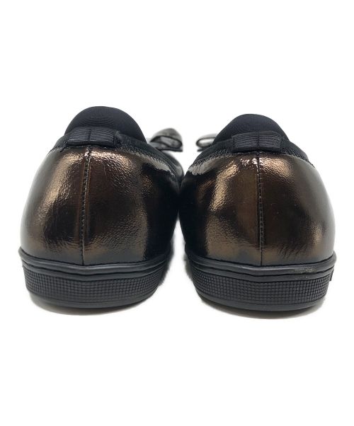 Salvatore Ferragamo（サルヴァトーレ フェラガモ）Salvatore Ferragamo (サルヴァトーレ フェラガモ) ヴァラリボンフラットパンプス ブラック サイズ:22.5㎝の古着・服飾アイテム