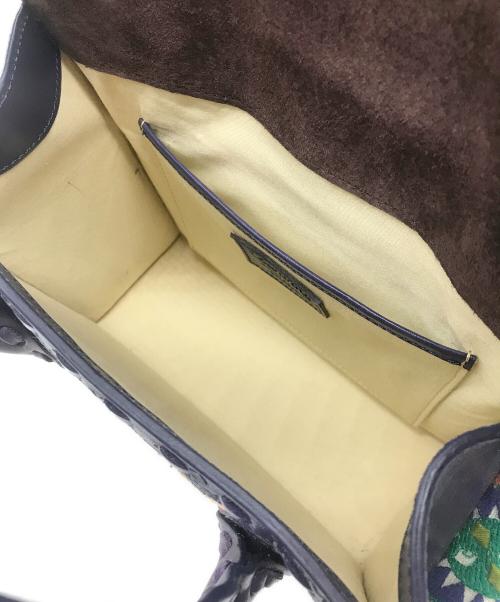 Carving Tribes（カービングトライブス）CARVING TRIBES (カービングトライブス) カービングハンドバッグ パープルの古着・服飾アイテム