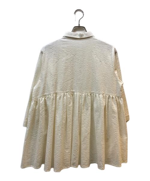 Cotton House Aya（コットンハウス アヤ）Cotton House Aya (コットンハウス アヤ) シアサッカーペプラムシャツ ホワイト サイズ:Mの古着・服飾アイテム