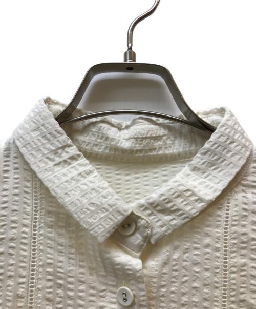 Cotton House Aya（コットンハウス アヤ）Cotton House Aya (コットンハウス アヤ) シアサッカーペプラムシャツ ホワイト サイズ:Mの古着・服飾アイテム