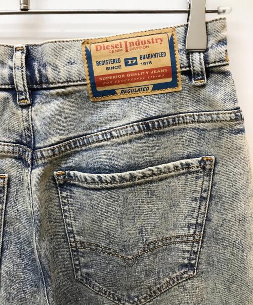 DIESEL（ディーゼル）DIESEL (ディーゼル) デニムパンツ ブルー サイズ: 68.5cm (W27) 未使用品の古着・服飾アイテム
