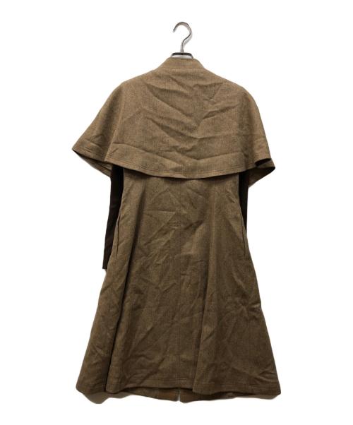 M'S GRACY（エムズグレイシー）M'S GRACY (エムズグレイシー) カメリアジップケープ付きワンピース ベージュ サイズ:38の古着・服飾アイテム