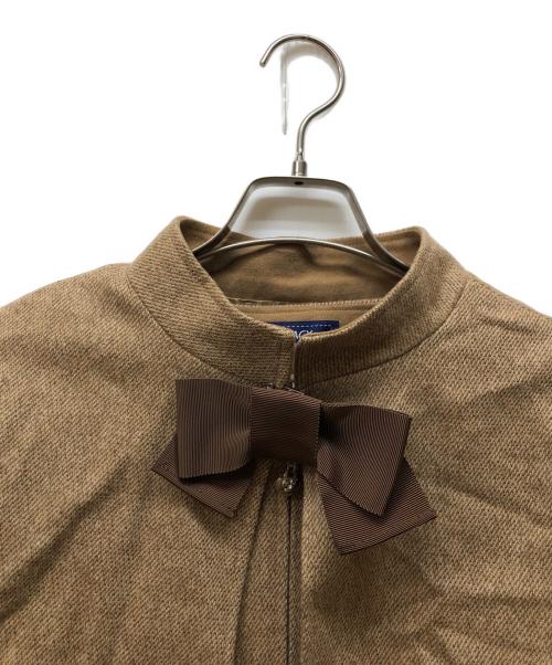 M'S GRACY（エムズグレイシー）M'S GRACY (エムズグレイシー) カメリアジップケープ付きワンピース ベージュ サイズ:38の古着・服飾アイテム