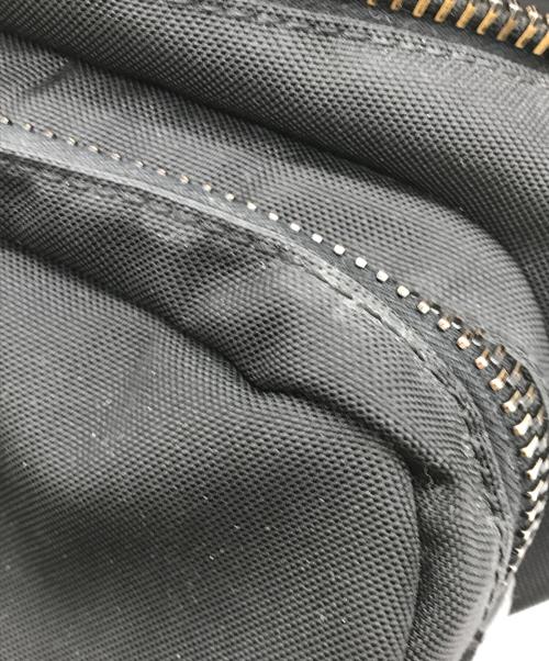 MONCLER（モンクレール）MONCLER (モンクレール) クロスボディバッグ ブラックの古着・服飾アイテム