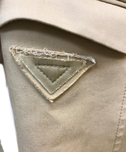 PRADA（プラダ）PRADA (プラダ) トライアングルパッチ付きセットアップ ベージュ サイズ:SIZE 38の古着・服飾アイテム