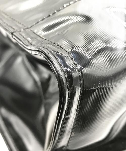 TORY BURCH（トリーバーチ）TORY BURCH (トリーバーチ) エナメルハンドバッグの古着・服飾アイテム