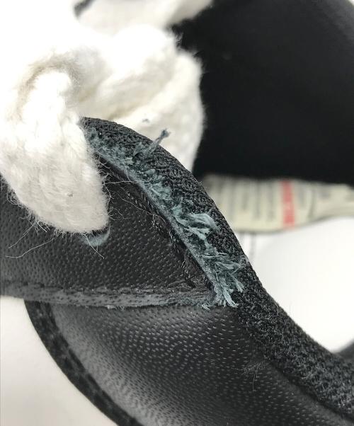 Maison MIHARA YASUHIRO（メゾン ミハラ ヤスヒロ）Maison MIHARA YASUHIRO (メゾン ミハラ ヤスヒロ) WAYNE LOW ブラック×ホワイト サイズ:不明の古着・服飾アイテム