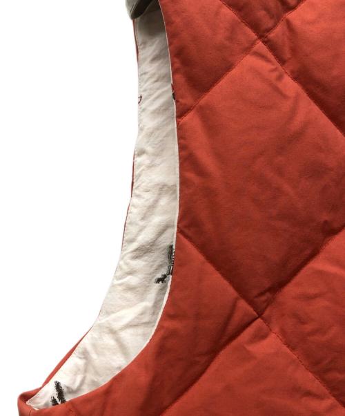 REMI RELIEF（レミレリーフ）REMI RELIEF (レミレリーフ) BEAMS PLUS (ビームスプラス) 別注 ダウンベスト オレンジ サイズ:Mの古着・服飾アイテム