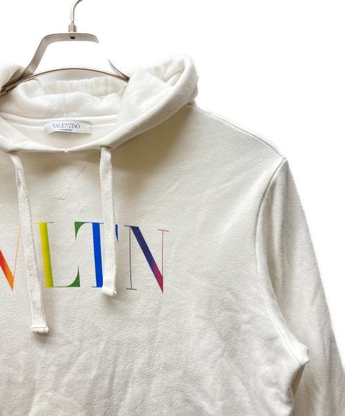 VALENTINO（ヴァレンティノ）VALENTINO (ヴァレンティノ) VLTN プリントフーディ ホワイト サイズ:Mの古着・服飾アイテム