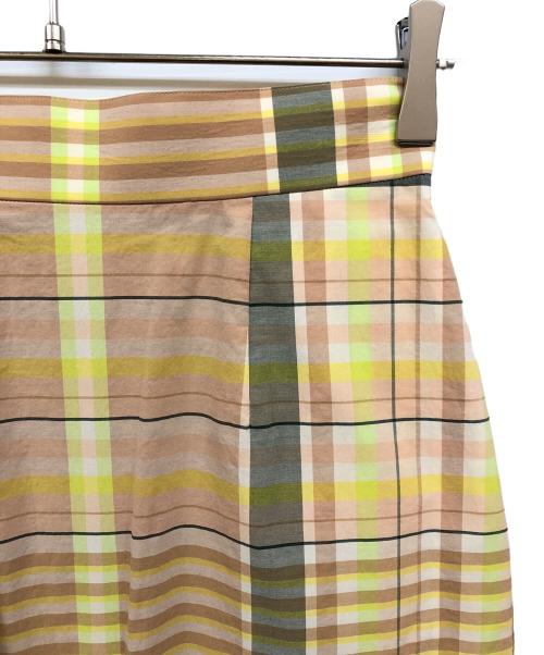 Curensology（カレンソロジー）Curensology (カレンソロジー) CSG サイドスリットチェックスカート ベージュ サイズ:36 未使用品の古着・服飾アイテム