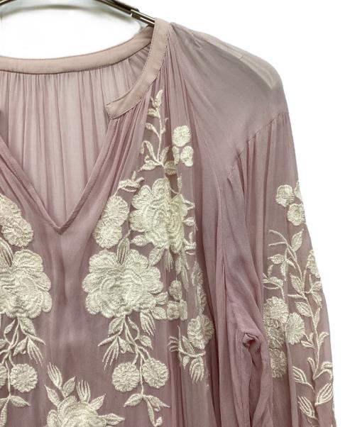 ne quittez pas（ヌキテパ）ne quittez pas (ヌキテパ) 刺繍ワンピース ピンク サイズ:FREEの古着・服飾アイテム