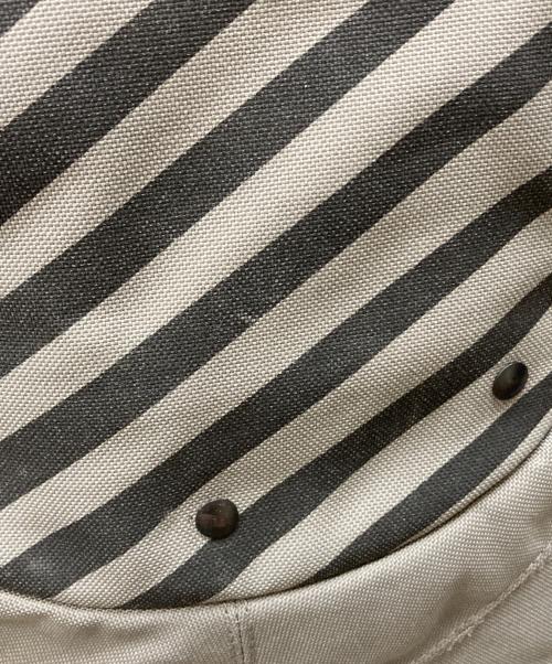 OAKLEY（オークリー）OAKLEY (オークリー) オールドバックパック カーキの古着・服飾アイテム