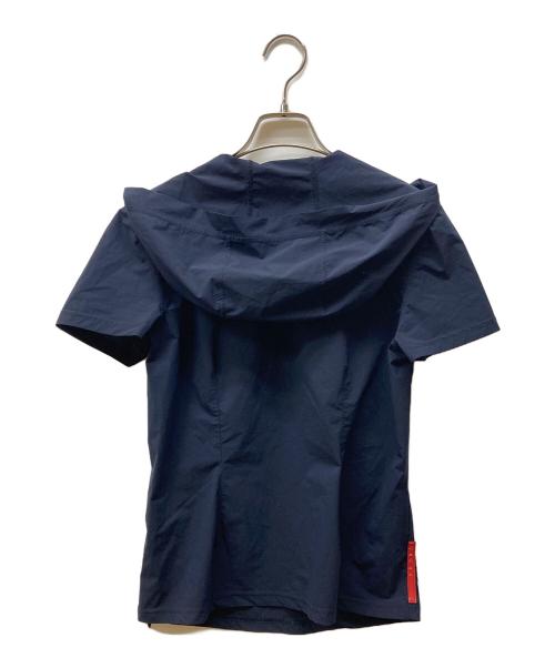 PRADA SPORTS（プラダスポーツ）PRADA SPORTS (プラダスポーツ) アーカイブキーネックストレッチフーディ ネイビー サイズ:Mの古着・服飾アイテム