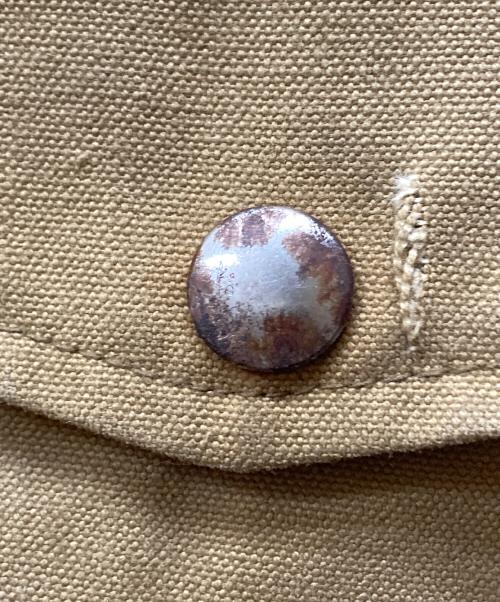 Hirsch weis（ハーシュワイス）hirsch weis (ハーシュワイス) 黒刺繍タグ ダックパンツ ベージュ サイズ:記載なしの古着・服飾アイテム