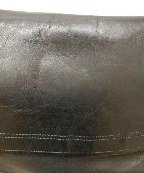 BALLY（バリー）BALLY (バリー) シンプルレザーショルダーバッグ ブラックの古着・服飾アイテム