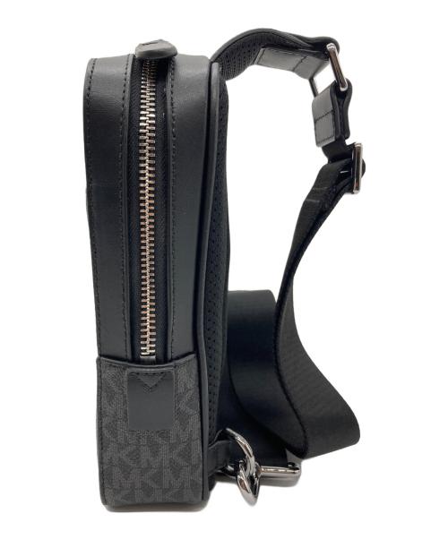 MICHAEL KORS（マイケル・コース）MICHAEL KORS (マイケルコース) HUDSON スリングバッグ グレーの古着・服飾アイテム