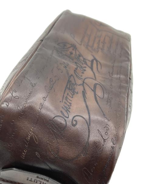 Berluti（ベルルッティ）Berluti (ベルルッティ) カリグラフィ スクリットポーチの古着・服飾アイテム