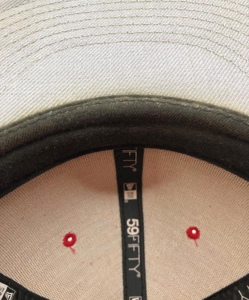 SUPREME（シュプリーム）Supreme (シュプリーム) New Era (ニューエラ) 18SS Classic Script Cap レッドの古着・服飾アイテム