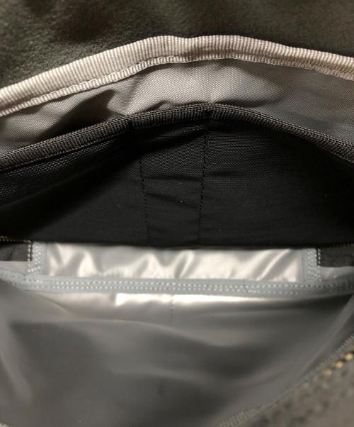 PORTER（ポーター）PORTER (ポーター) LIFT ショルダーバッグ ブラックの古着・服飾アイテム