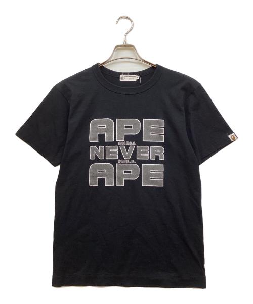 A BATHING APE（アベイシングエイプ）A BATHING APE (ア ベイシング エイプ) プリントTシャツ ブラック サイズ:Mの古着・服飾アイテム
