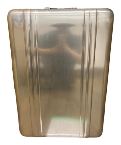 ZERO HALLIBURTON（ゼロ ハリバートン）ZERO HALLIBURTON (ゼロハリバートン) ゼローラ・スーター 2輪キャリー シャンパンゴールドの古着・服飾アイテム