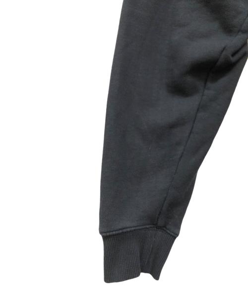 KITH（キス）KITH (キス) ワンポイントロゴフーディ ブラック サイズ:Ｓの古着・服飾アイテム