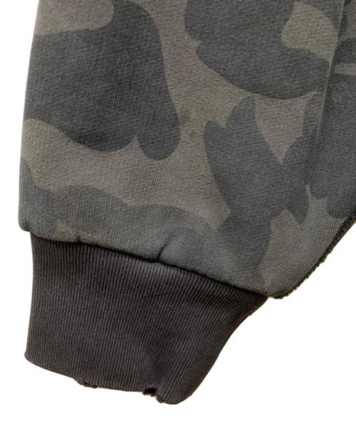 A BATHING APE（ア ベイシング エイプ）A BATHING APE (ア ベイシング エイプ) 1st Camo Heavy Wash Cropped Fit Zip Hoodie グレー サイズ:Lの古着・服飾アイテム